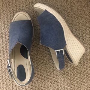 *SOLD* B.o.c. Wedges